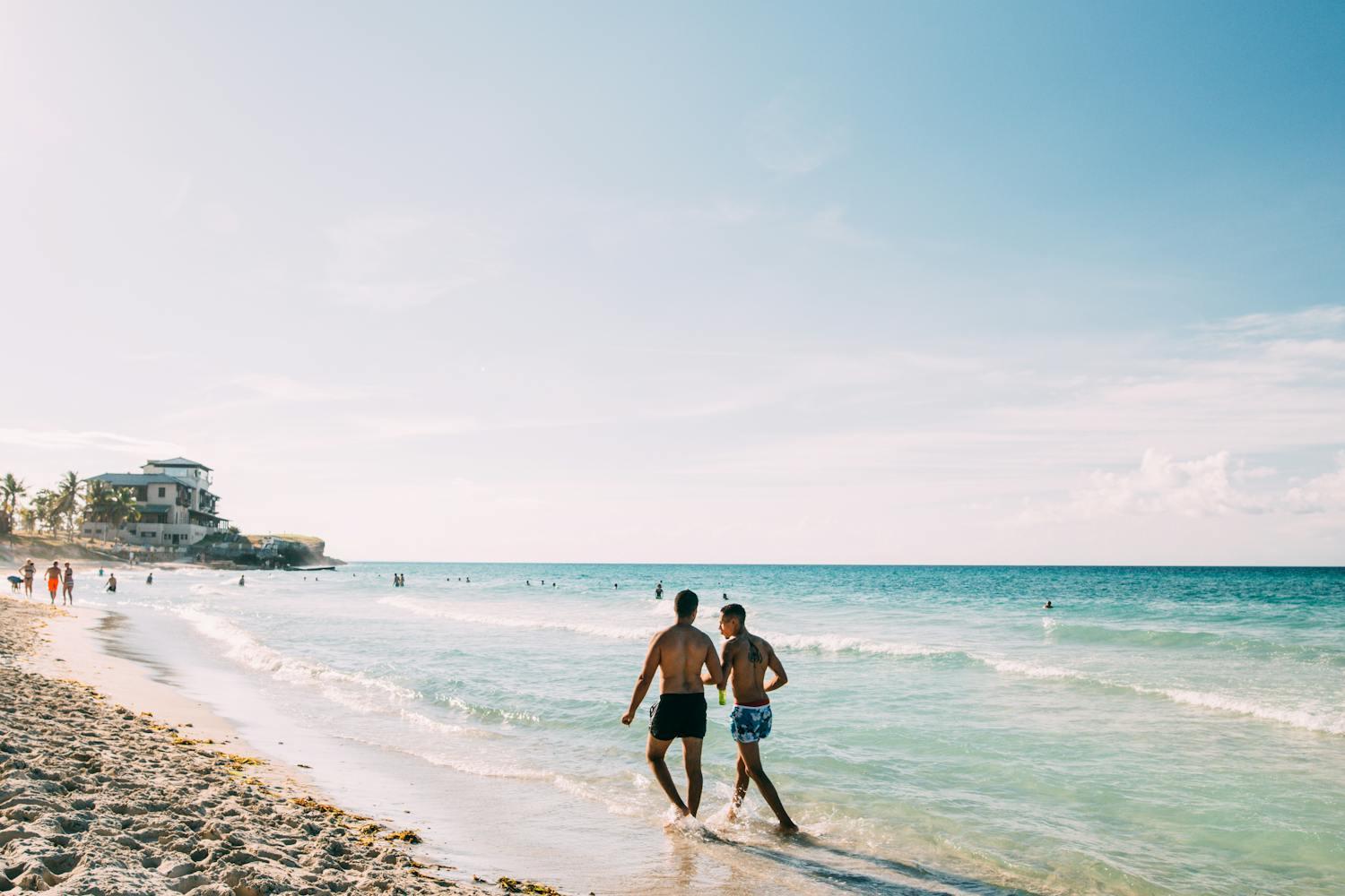 Read more about the article 🇨🇺 Cuba: A Timeless Island of Rhythm, Revolution, and Retro Charm